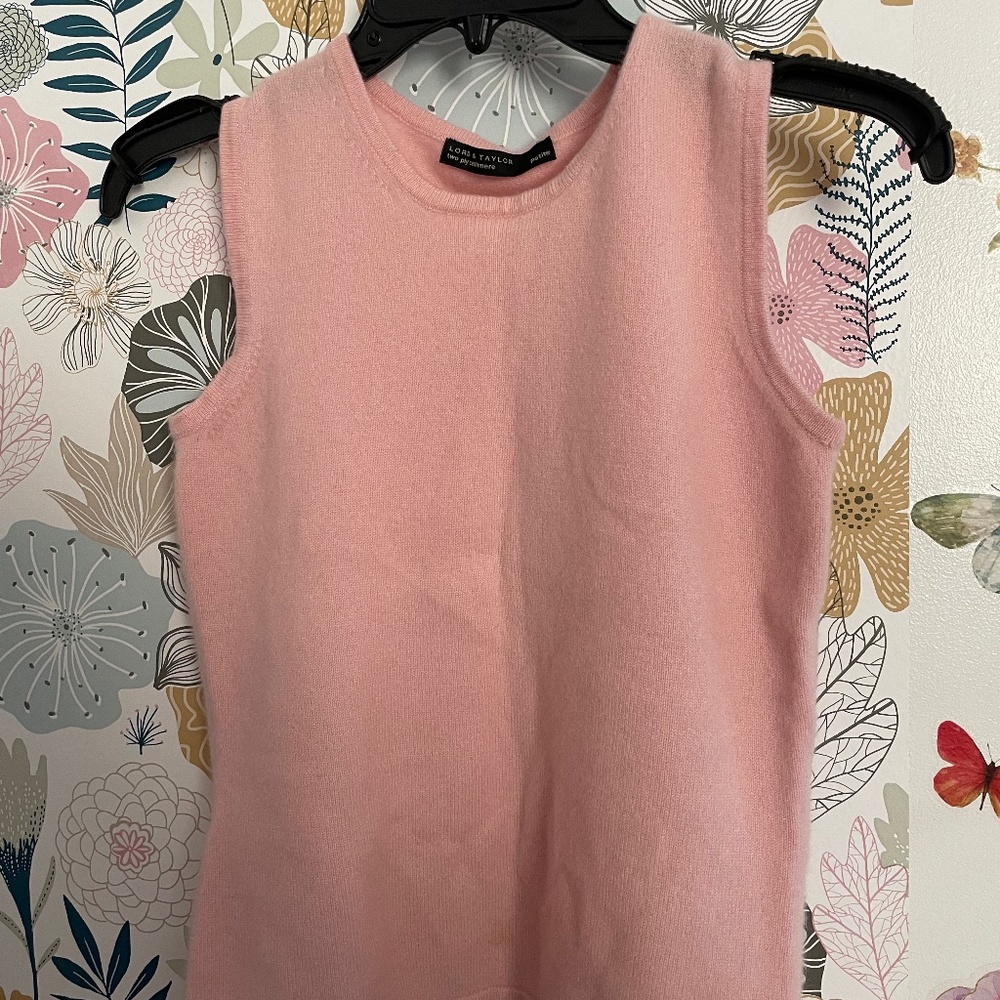 Lord & Taylor pink cashmere sleeveless top